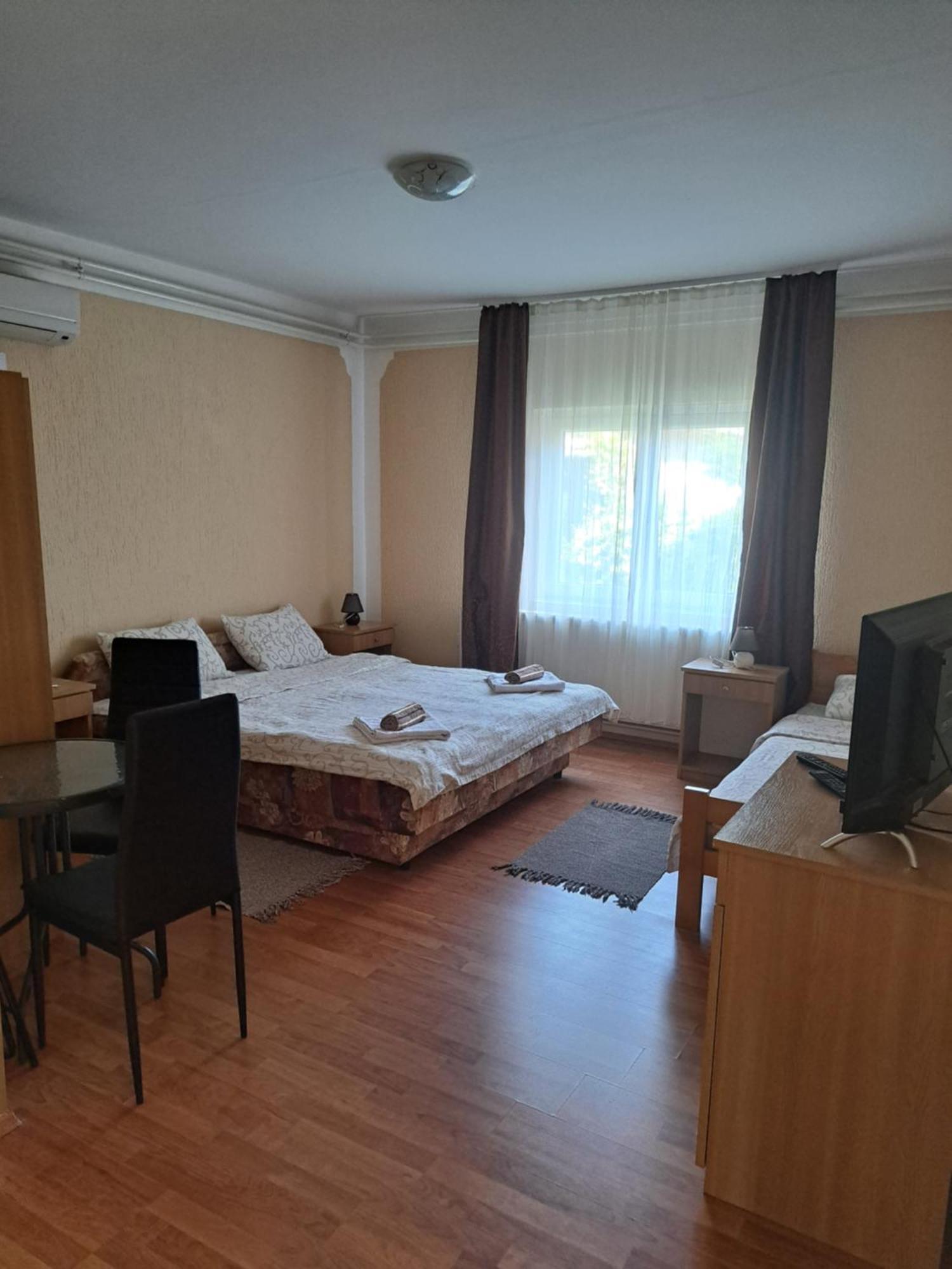 Guesthouse Kristina Palics Kültér fotó