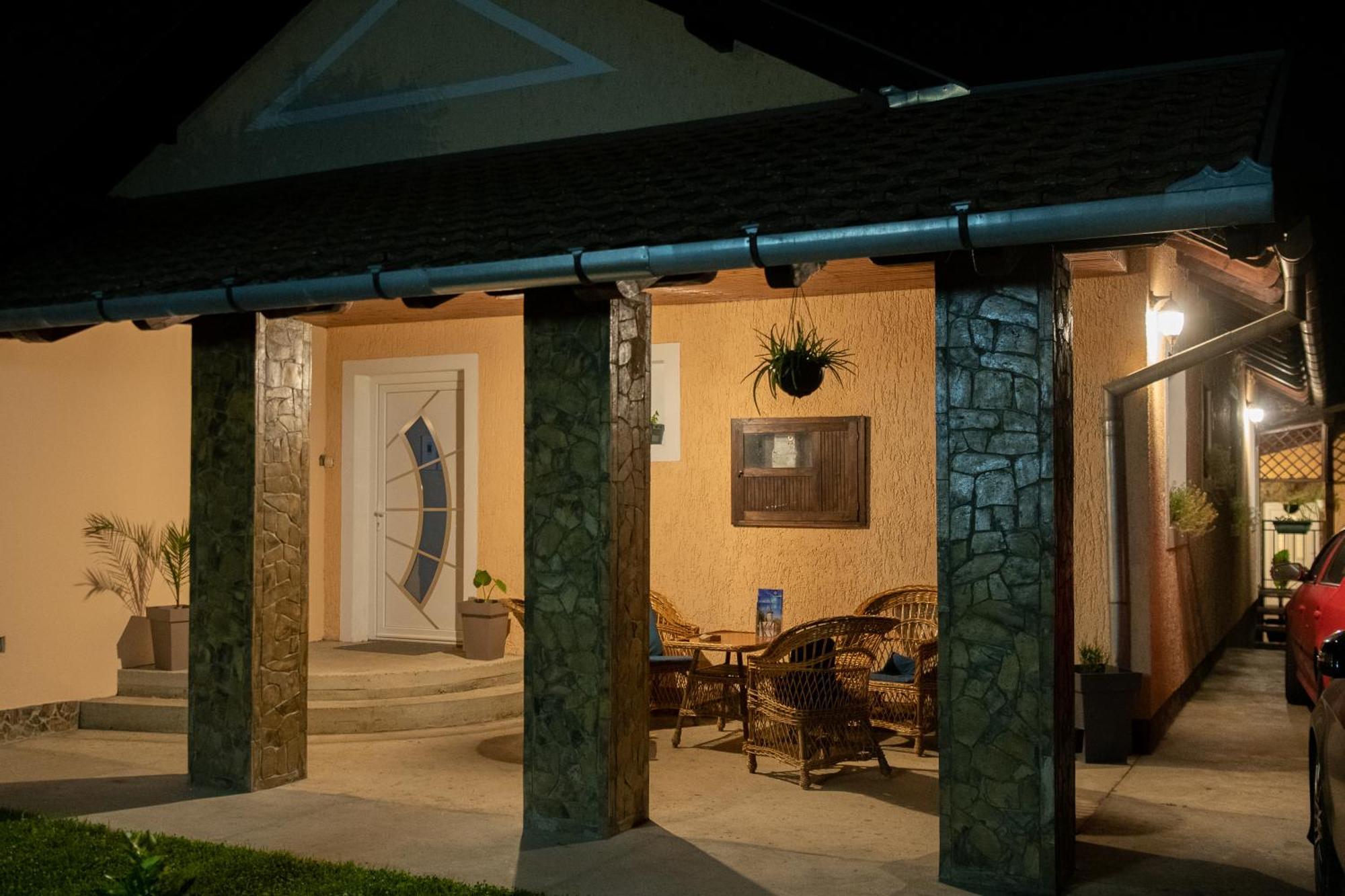 Guesthouse Kristina Palics Kültér fotó