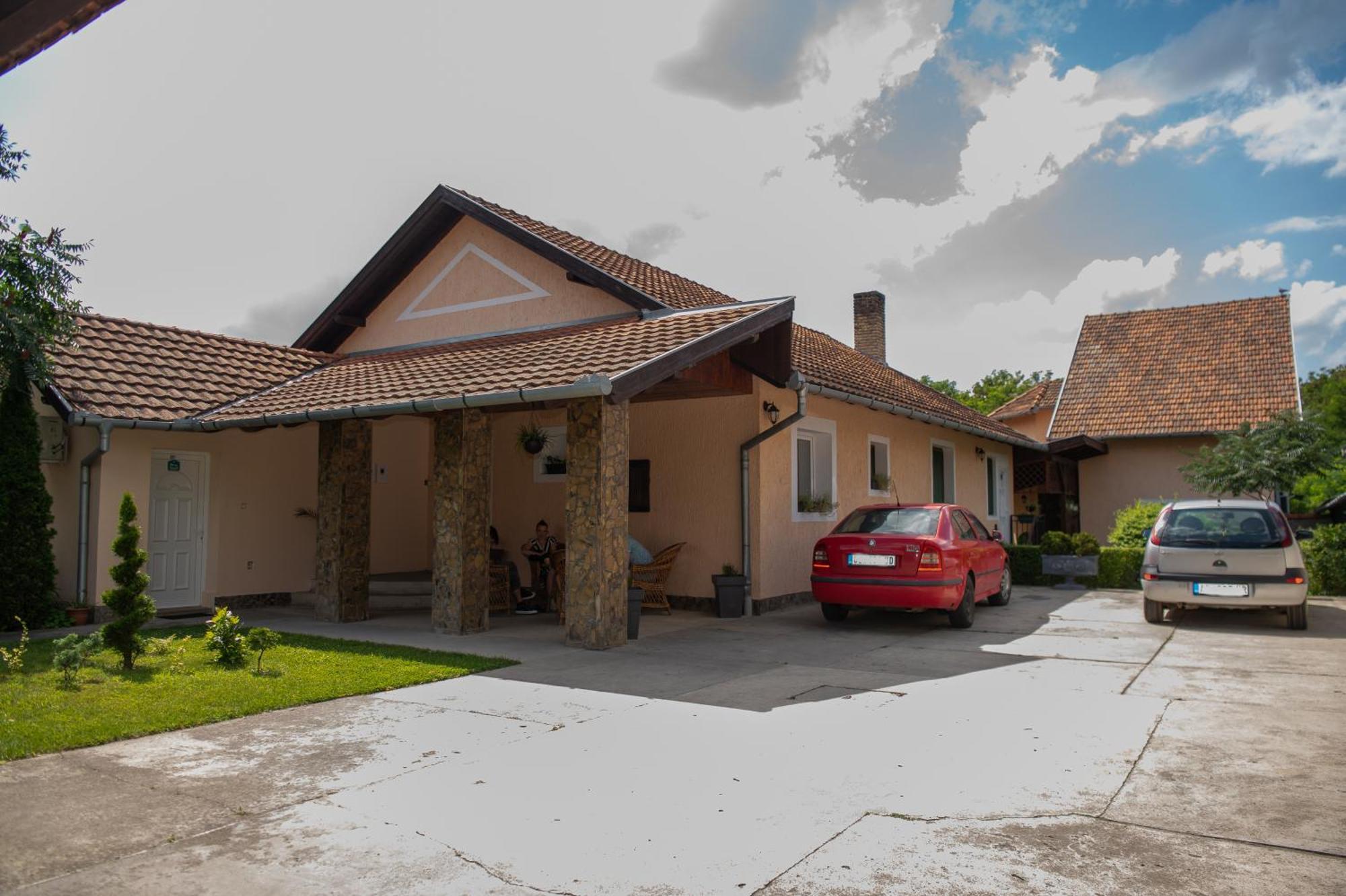 Guesthouse Kristina Palics Kültér fotó