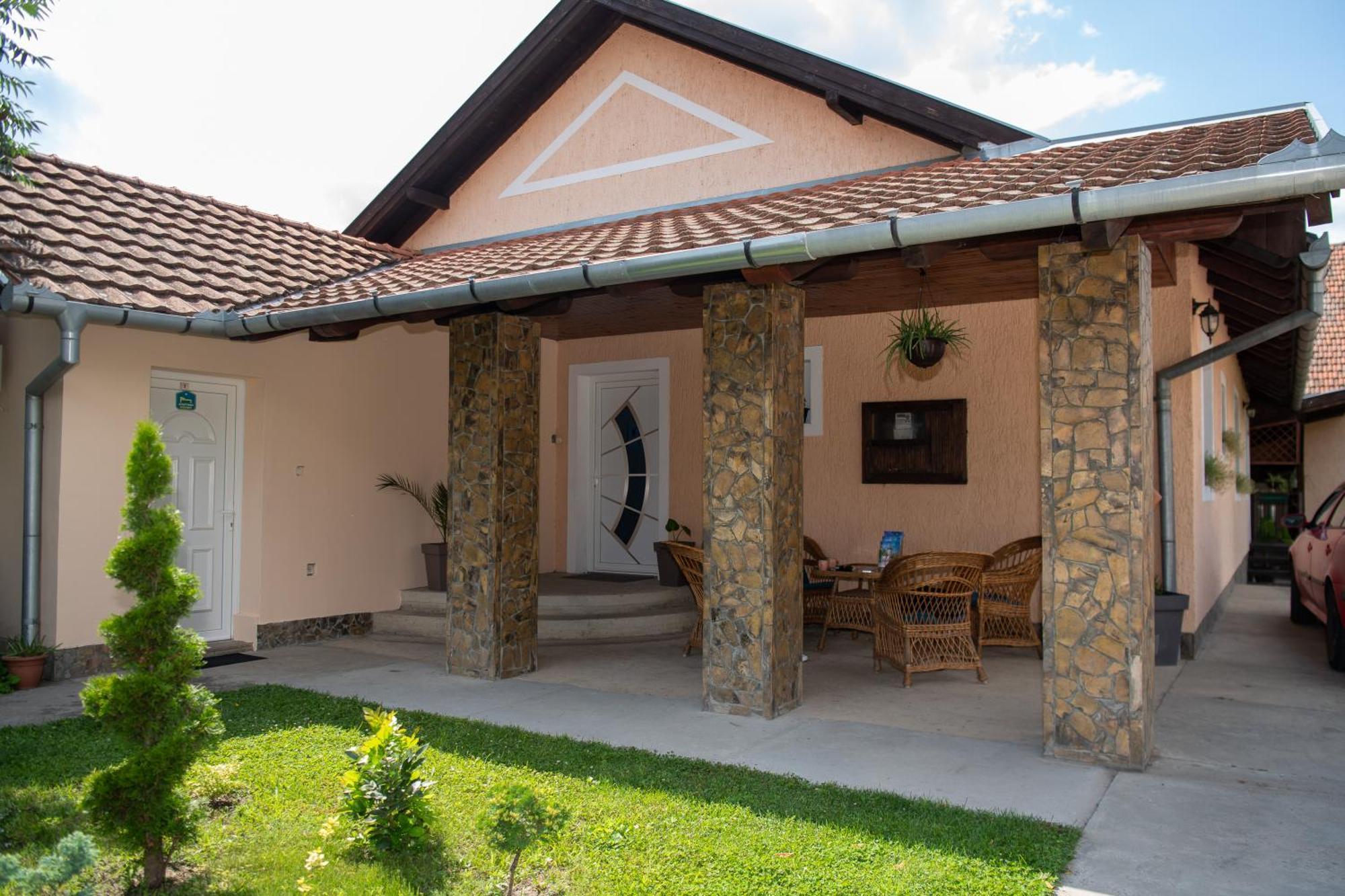 Guesthouse Kristina Palics Kültér fotó