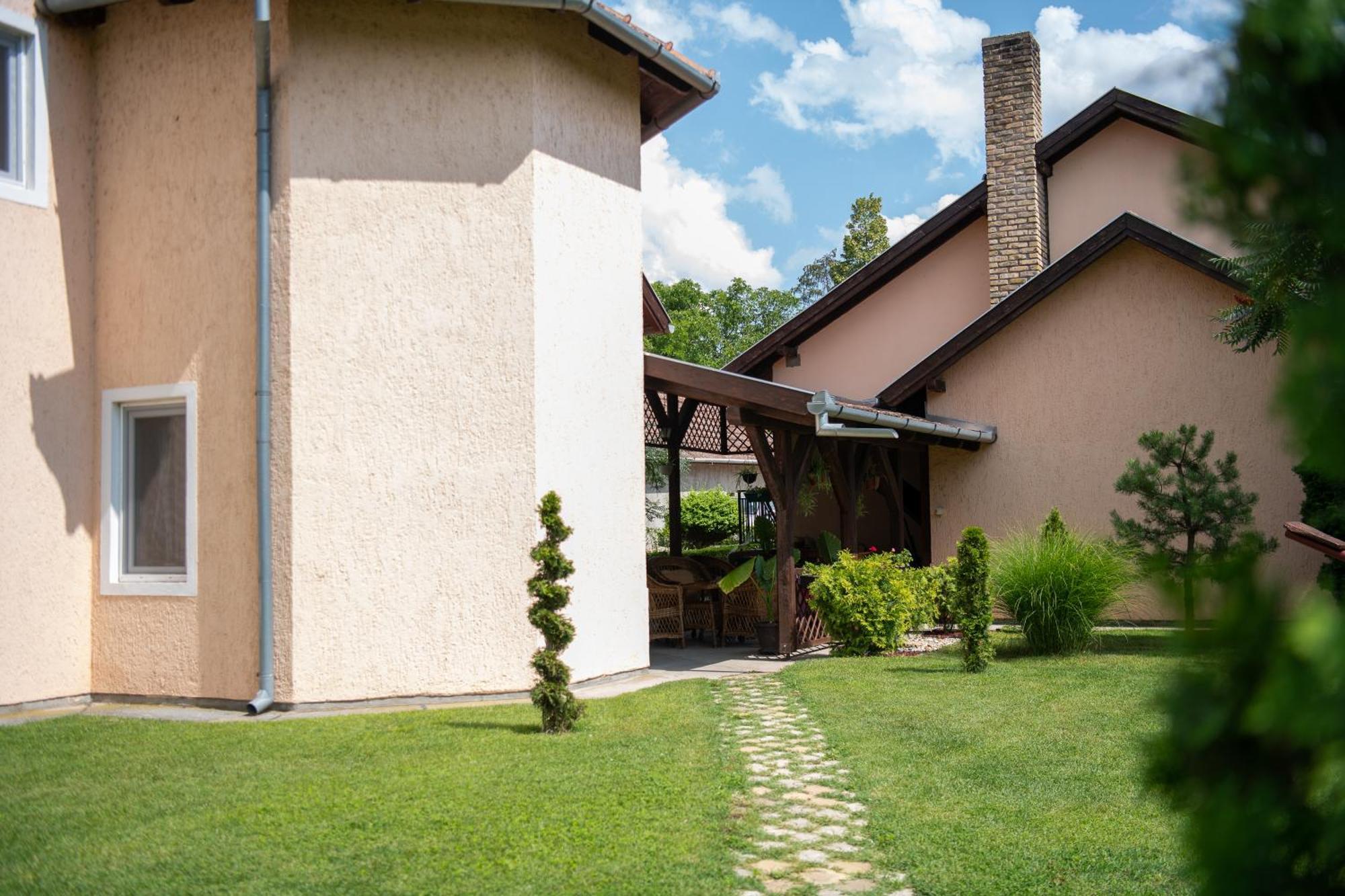 Guesthouse Kristina Palics Kültér fotó