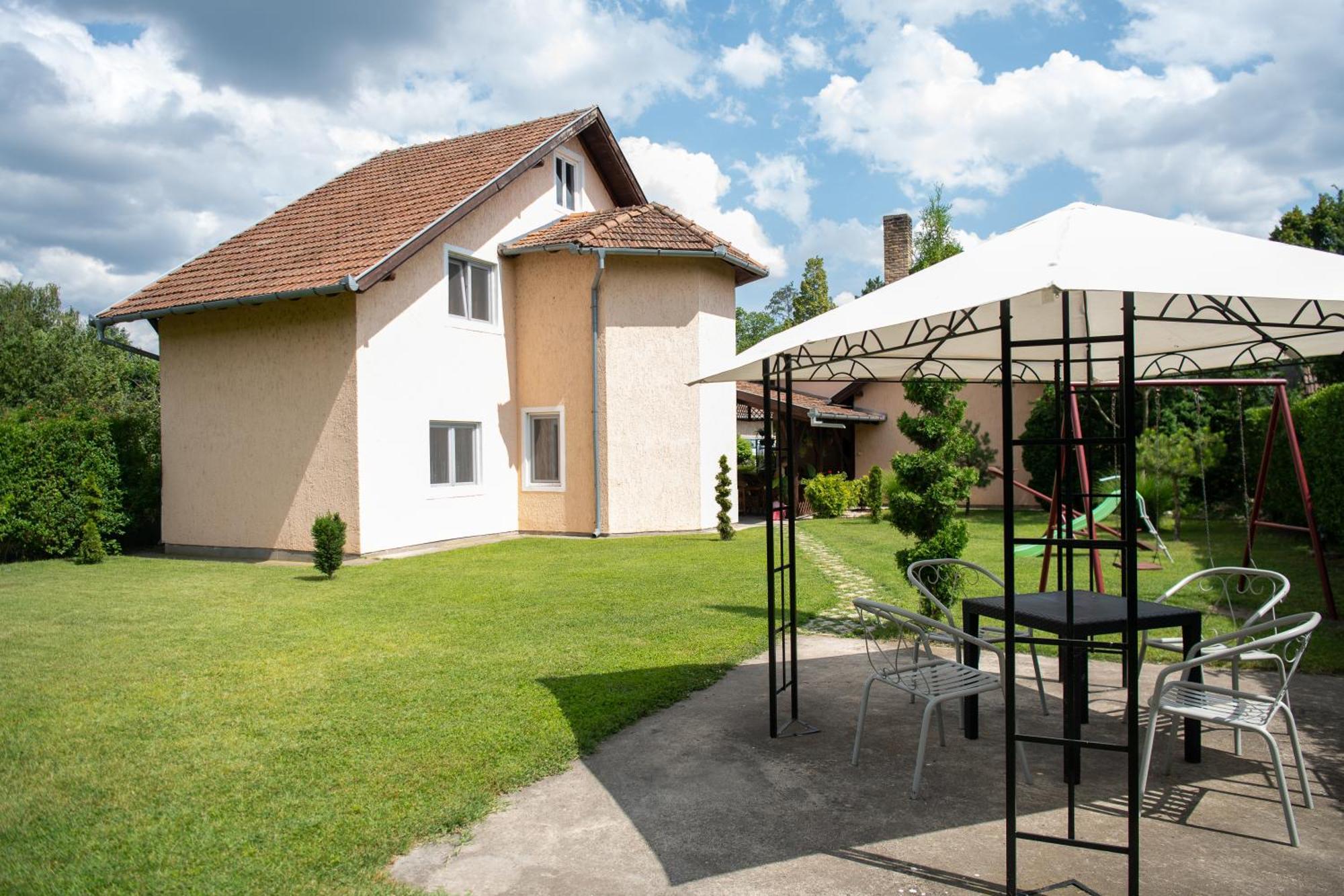 Guesthouse Kristina Palics Kültér fotó